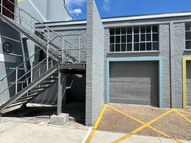 To Let commercial Property for Rent in Maitland Western Cape